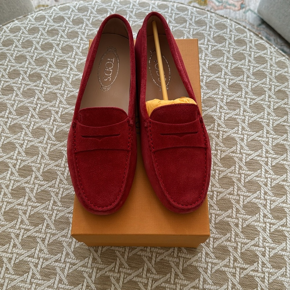 NEW! Gommino Driving Shoes in Suede